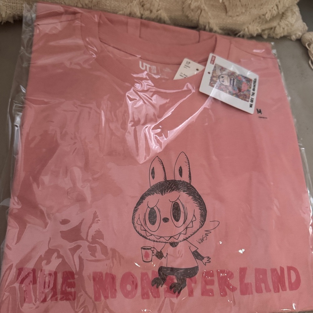 Uniqlo Labubu LIMITED Graphic Pink T-Shirt- not yet released here - Picture 2 of 3